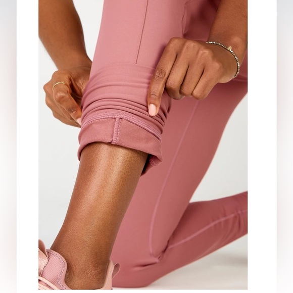 Fabletics Mila cold weather joggers Cherry Mocha pink Size Medium - Picture 2 of 11